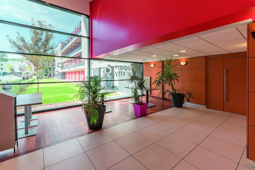 Comfort Aparthotel Versailles, St Cyr L'Ecole Saint-Cyr-l'Ecole Luaran gambar