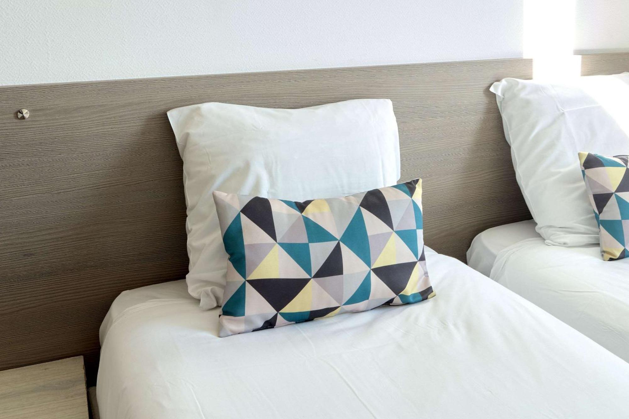 Comfort Aparthotel Versailles, St Cyr L'Ecole Saint-Cyr-l'Ecole Luaran gambar